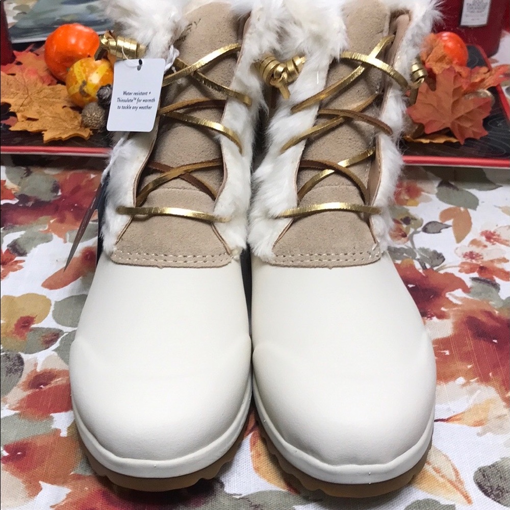 Sperry Maritime Repel winter boots sand size 7.5